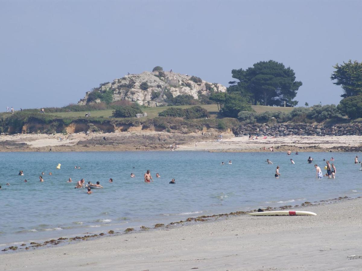 Saint-Pol-de-Léon Breton Granite Stone House With Fantastic Sea Views 빌라 외부 사진