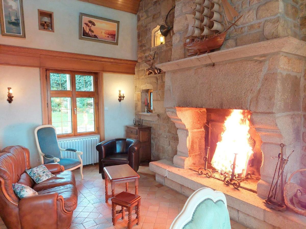 Saint-Pol-de-Léon Breton Granite Stone House With Fantastic Sea Views 빌라 외부 사진